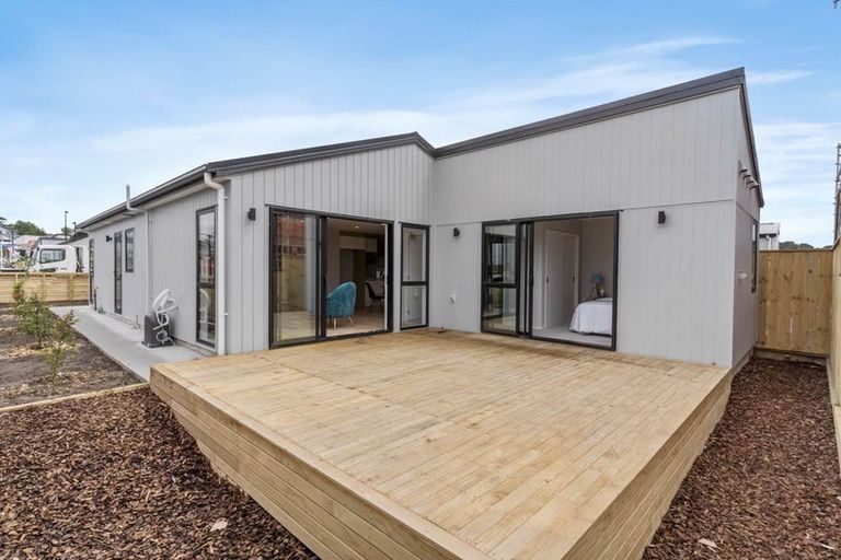 Photo of property in 32d Biokovo Street, Massey, Auckland, 0614