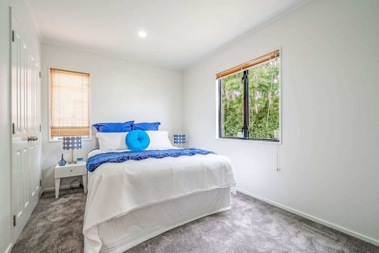 Photo of property in 8/17 Neta Grove, Henderson, Auckland, 0612