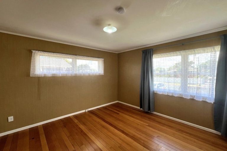 Photo of property in 6 Ashley Avenue, Mangere East, Auckland, 2024
