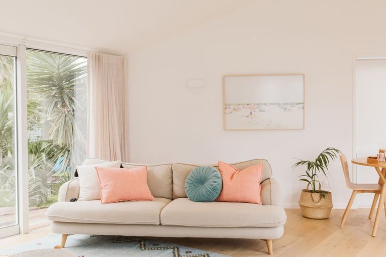 Photo of property in 17 Shearer Drive, Oakura, 4314