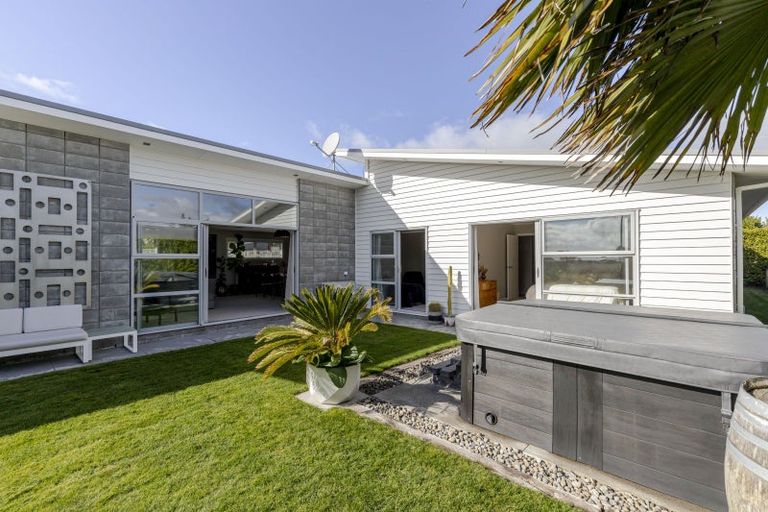 Photo of property in 40 Penrod Drive, Bell Block, New Plymouth, 4312