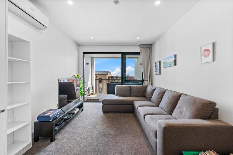 Photo of property in 213/81 Mapou Road, Hobsonville, Auckland, 0616