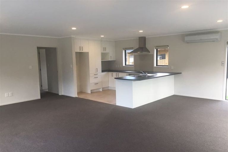 Photo of property in 11 Wharuka Glade, Mangawhai, 0505
