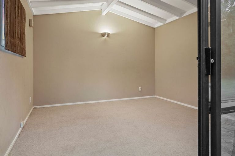 Photo of property in 19 Condell Avenue, Papanui, Christchurch, 8053