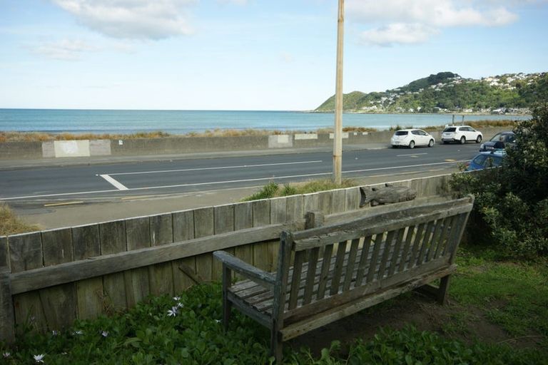 Photo of property in 20 Lyall Parade, Lyall Bay, Wellington, 6022