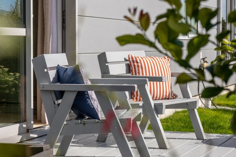 Photo of property in 7 Tapuhikura Street, Waikanae, 5036