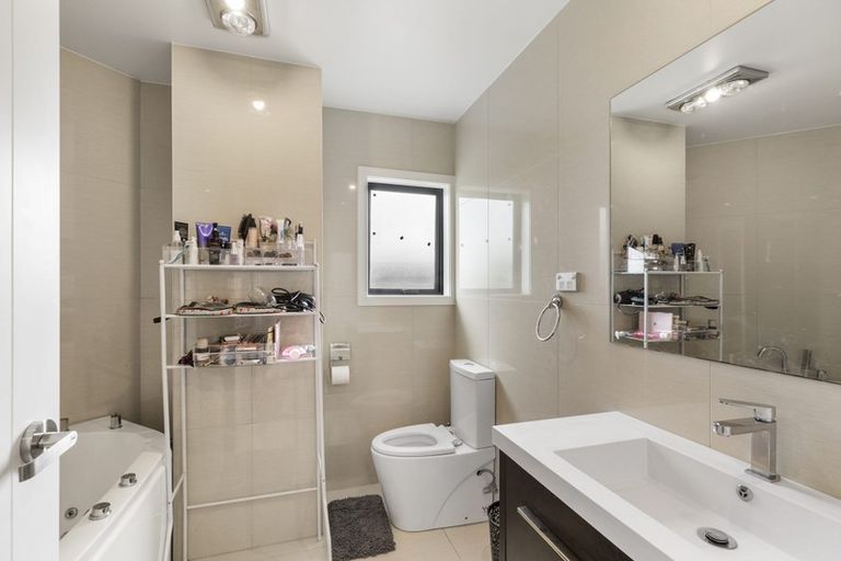 Photo of property in 6/79 Ranfurly Road, Alfriston, Auckland, 2105