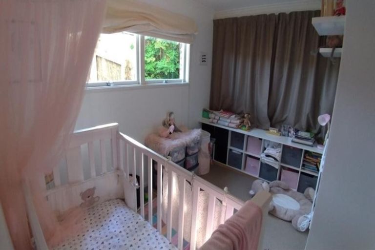 Photo of property in 2/198 Hurstmere Road, Takapuna, Auckland, 0622