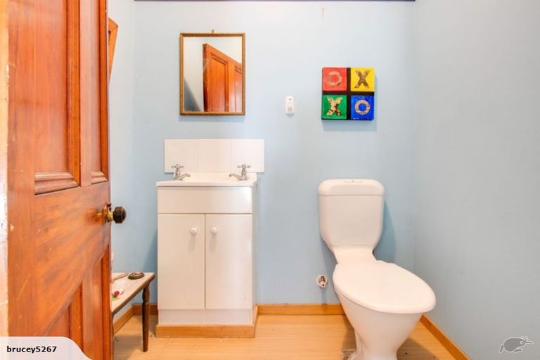 Photo of property in 2269 State Highway 2, Te Hauke, Hastings, 4178