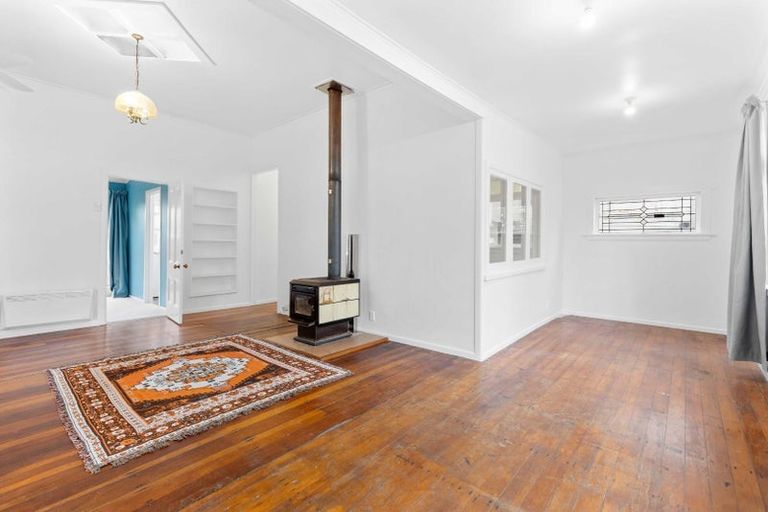 Photo of property in 1/50 Royal Road, Massey, Auckland, 0614