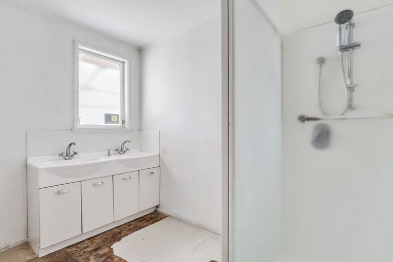 Photo of property in 5 Kouma Place, Fairy Springs, Rotorua, 3015