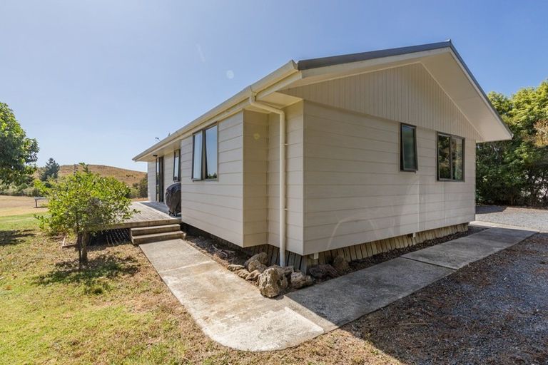 Photo of property in 84 Mangakaretu Road, Waipapa, Kerikeri, 0295