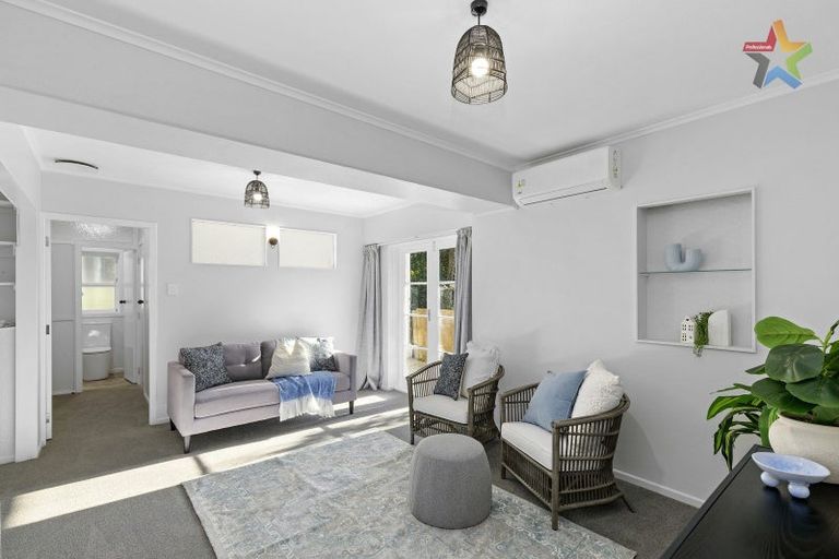 Photo of property in 84 Holborn Drive, Stokes Valley, Lower Hutt, 5019