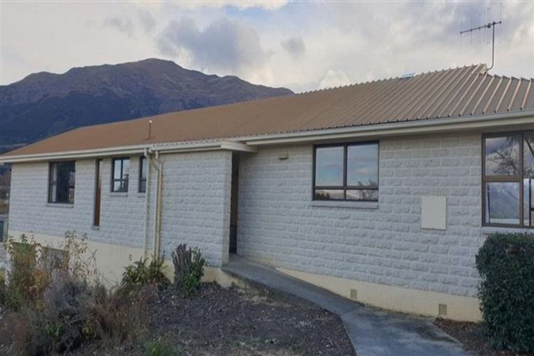 Photo of property in 144 Capell Avenue, Lake Hawea, Wanaka, 9382