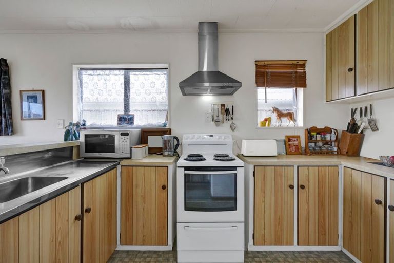 Photo of property in 14a Marchant Place, Westown, New Plymouth, 4310