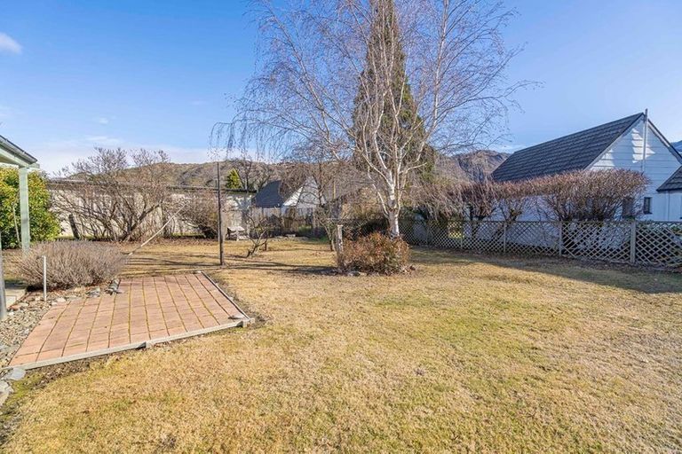 Photo of property in 8 Fraser Street, Clyde, 9330