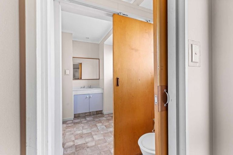 Photo of property in 57 Sandspit Road, Waiuku, 2123