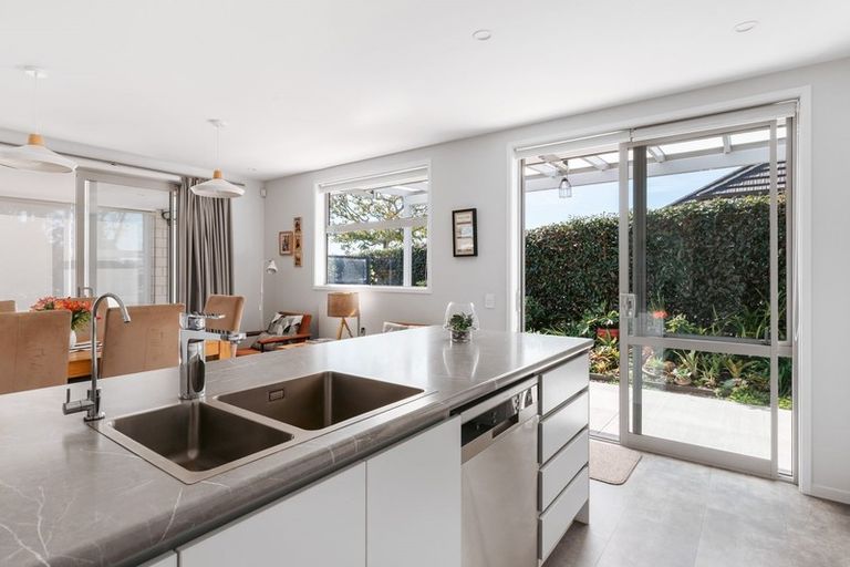 Photo of property in 9a Tui Glen, Omokoroa, 3114