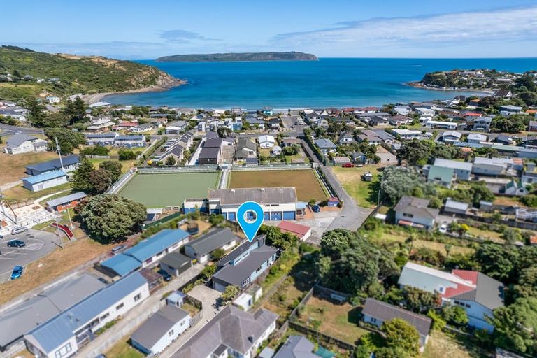 Photo of property in 8a Whitehouse Road, Titahi Bay, Porirua, 5022