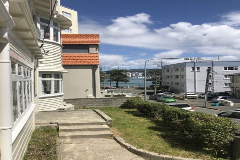 Photo of property in 8 Grass Street, Oriental Bay, Wellington, 6011