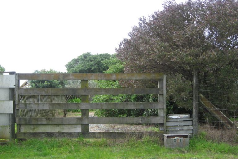 Photo of property in 271 Clifton Road, Te Awanga, 4102