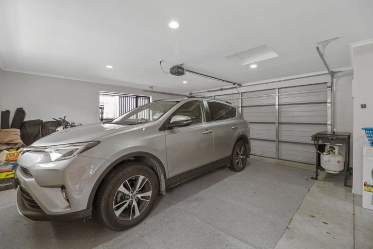 Photo of property in 9a Wilton Street, Westown, New Plymouth, 4310