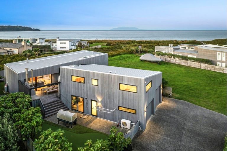 Photo of property in 33 Kokopu Street, Omaha, 0986