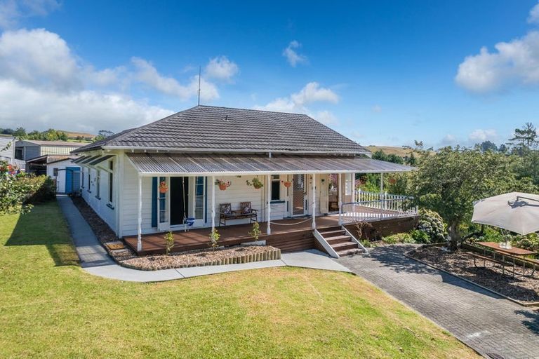 Photo of property in 14 Hillside Heights Road, Huntly, 3771