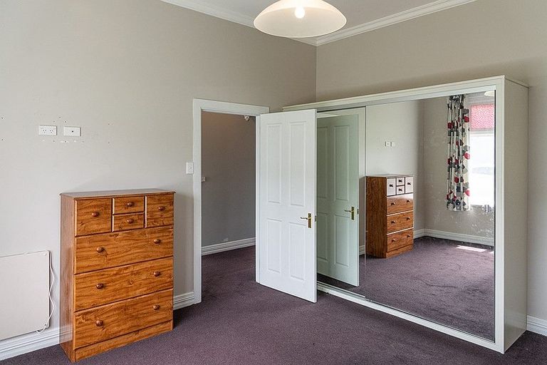 Photo of property in 195 Macandrew Road, South Dunedin, Dunedin, 9012