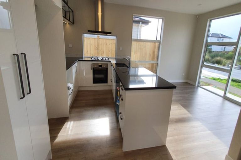 Photo of property in 10 Hukihuki Drive, Takanini, 2110