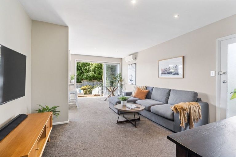 Photo of property in 2/62 Salisbury Road, Birkdale, Auckland, 0626