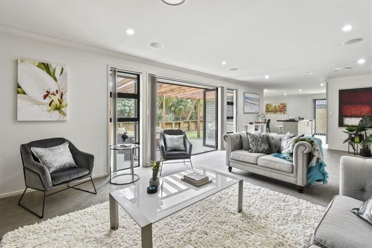 Photo of property in 41 Sunningdale Street, Wattle Downs, Auckland, 2103