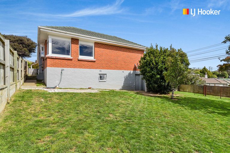 Photo of property in 43 Duckworth Street, Andersons Bay, Dunedin, 9013