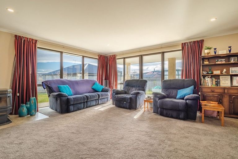 Photo of property in 35 Severn Street, Green Island, Dunedin, 9018