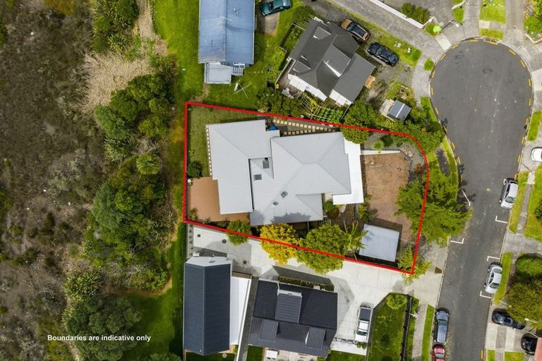Photo of property in 19 Kitewao Street, Northcote, Auckland, 0627