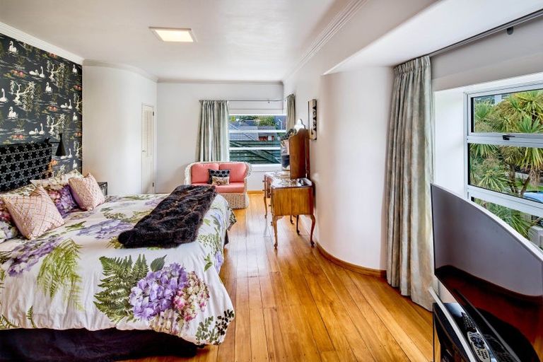 Photo of property in 14 Marina Grove, Hutt Central, Lower Hutt, 5010