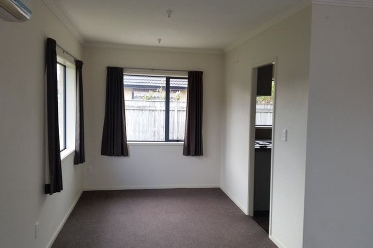 Photo of property in 7 Ahmad Close, Levin, 5510