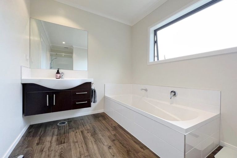 Photo of property in 1/42 Charlemont Street, Whitiora, Hamilton, 3200