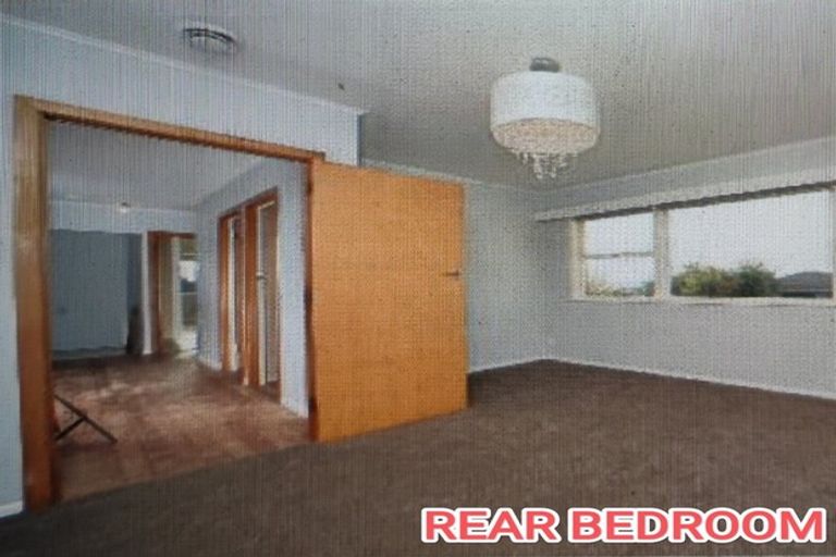 Photo of property in 115 Bleakhouse Road, Mellons Bay, Auckland, 2014