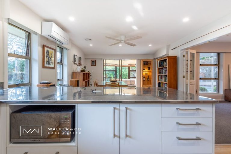 Photo of property in 2/54 Heretaunga Square, Silverstream, Upper Hutt, 5019