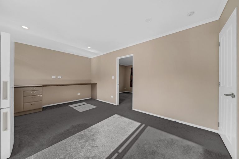 Photo of property in 5b Raukawa Grove, Waiuku, 2123
