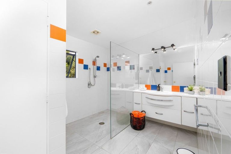 Photo of property in 21 Joyces Road, Paihia, 0200