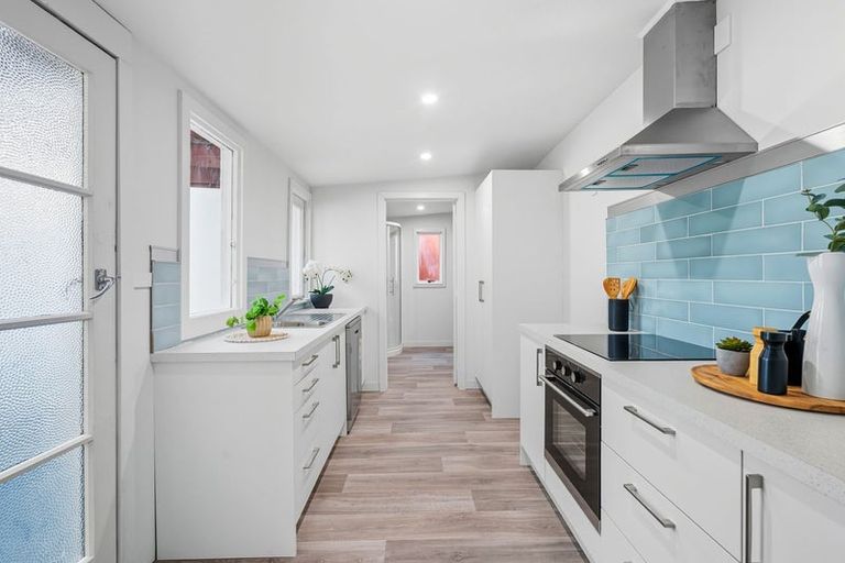 Photo of property in 77 Wesley Street, South Dunedin, Dunedin, 9012