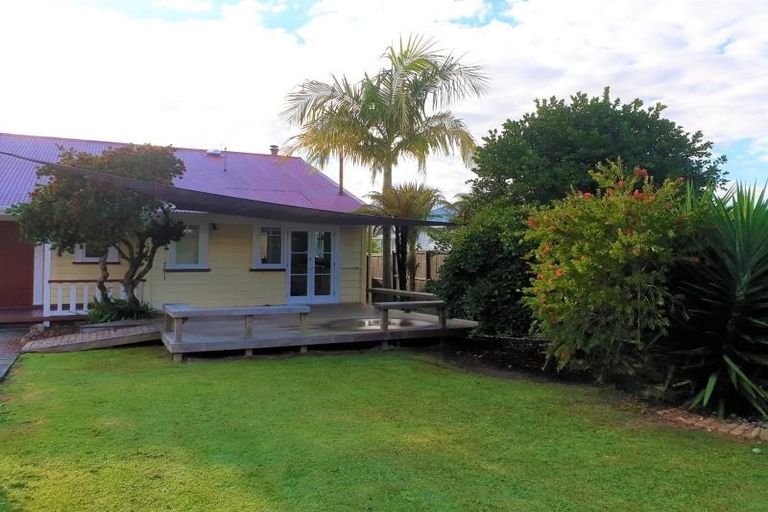 Photo of property in 8 Bernard Street, Avenues, Whangarei, 0110