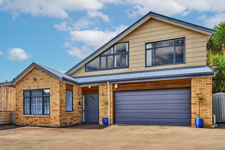 Photo of property in 57a Albatross Close, Whitby, Porirua, 5024