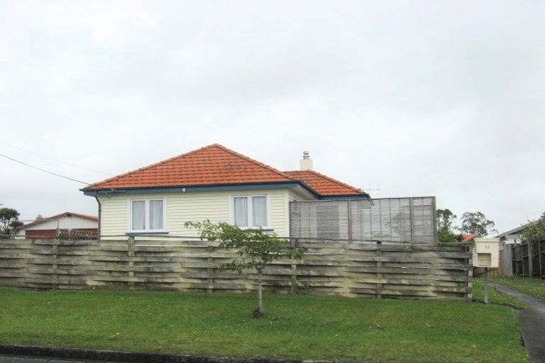 Photo of property in 12 Montgomery Avenue, Onerahi, Whangarei, 0110