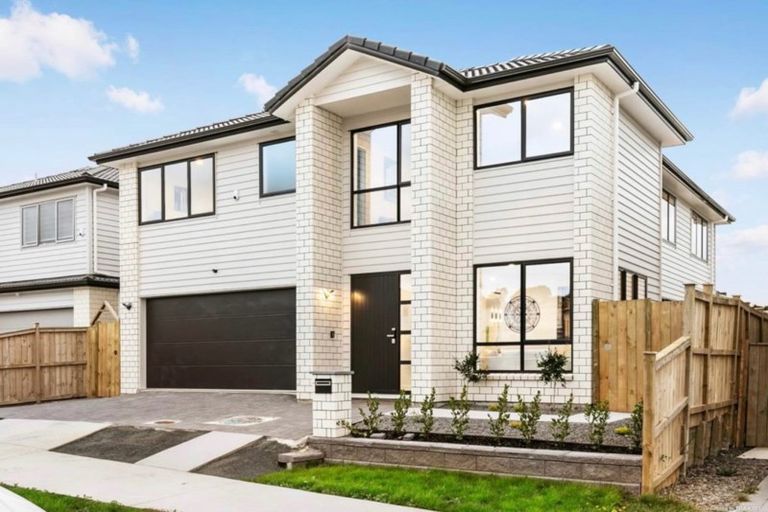 Photo of property in 21 Lisnoble Road, Flat Bush, Auckland, 2019