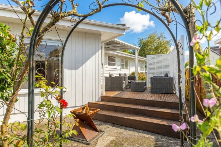 Photo of property in 12 Taverner Street, Carterton, 5713