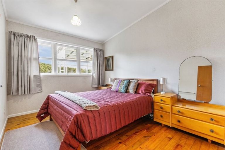 Photo of property in 39 Cliff Road, Torbay, Auckland, 0630