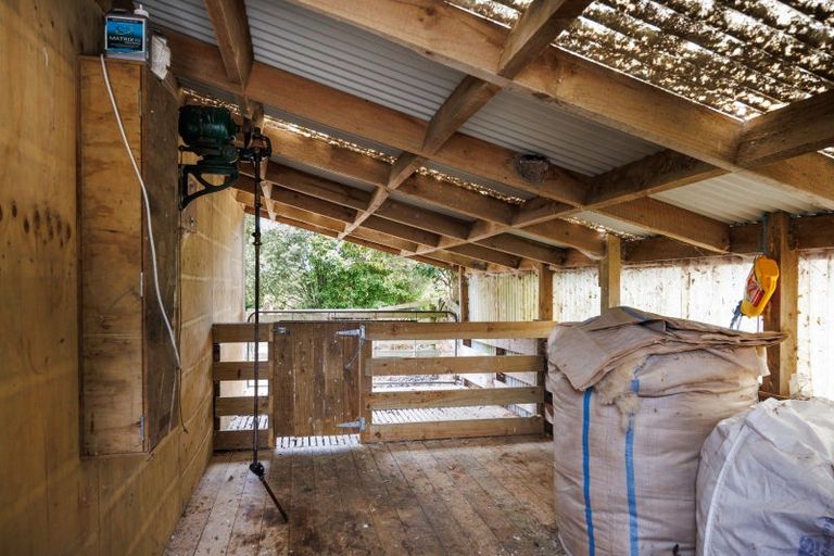 Photo of property in 476 Finnis Road, Pohangina, Feilding, 4775